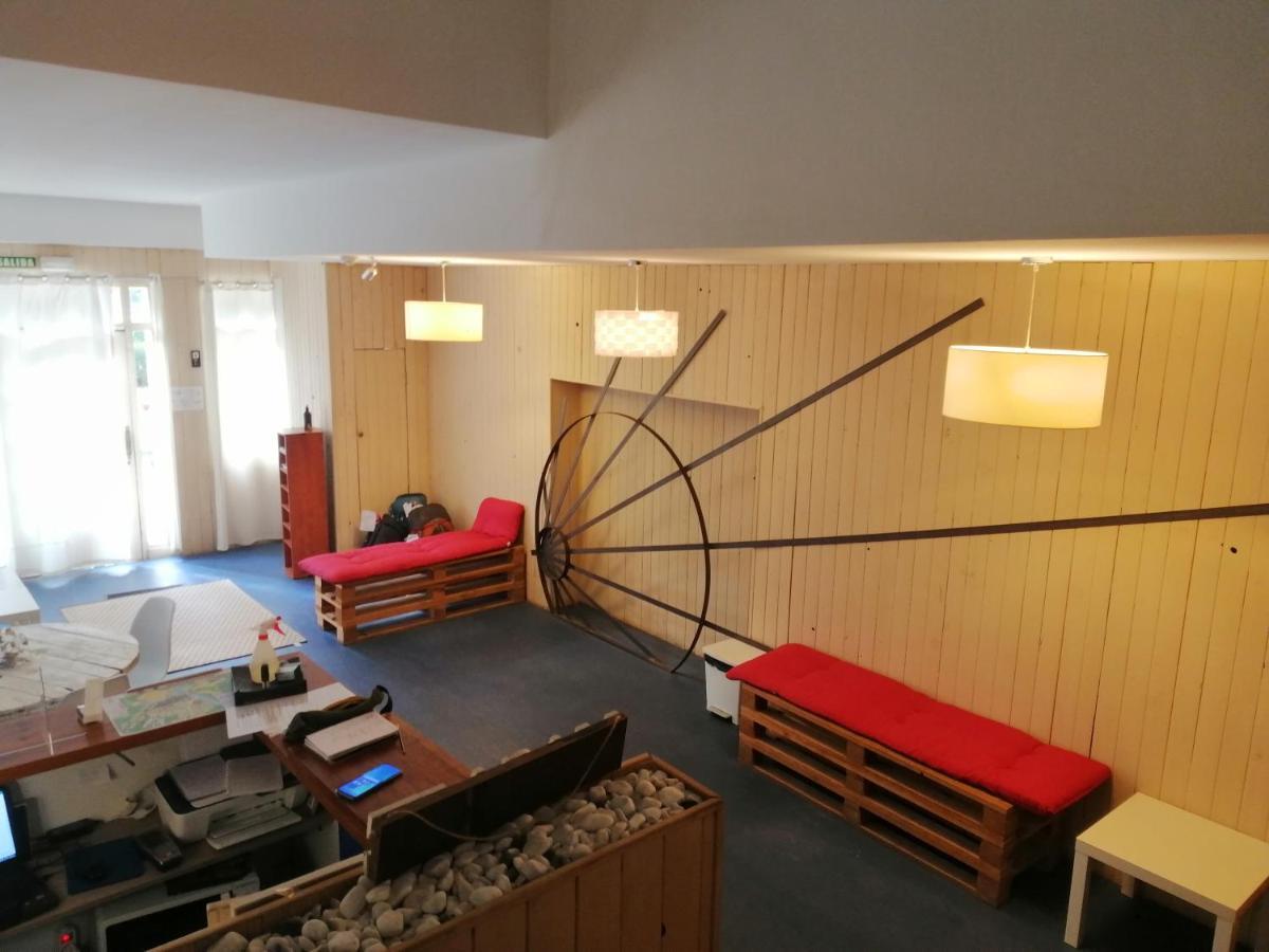 Albergue Puente Para Peregrinos Пуэнте-ла-Рейна Экстерьер фото